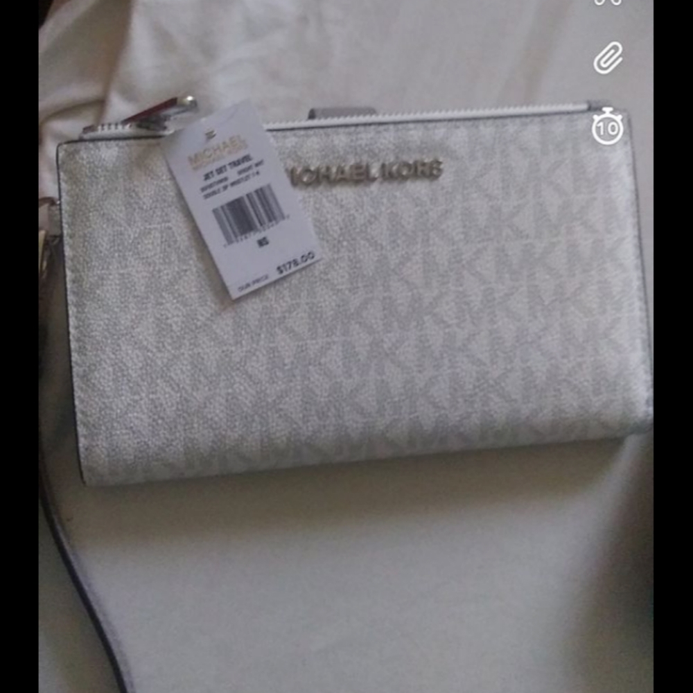 Brand New michael kors wallet